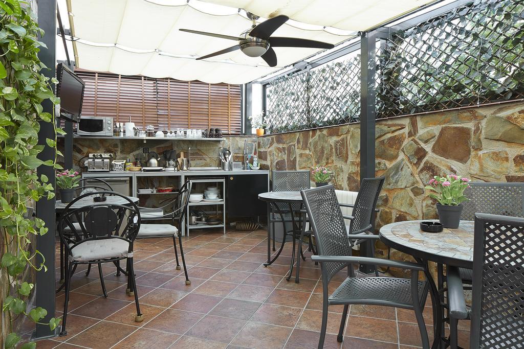 Hostal House Barcelona Exterior photo